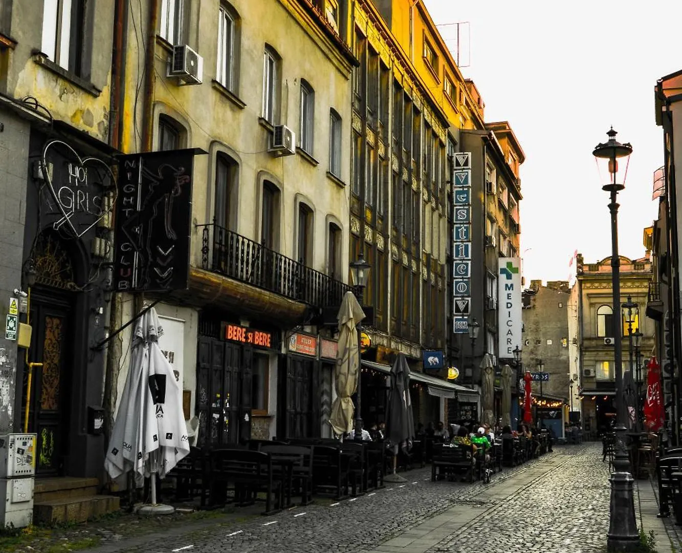 Tailor House - Old Town Bucharest Penthouse Apartment