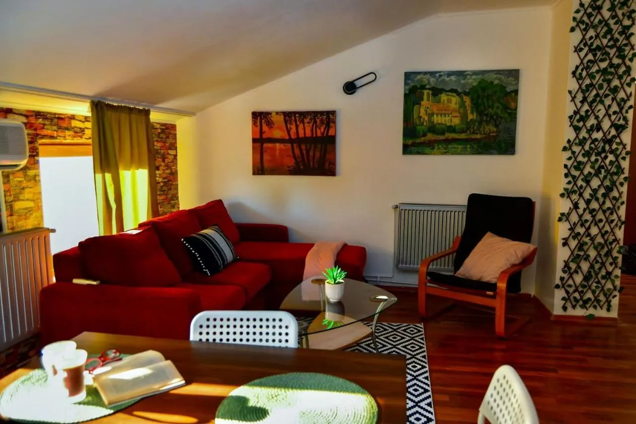 Tailor House - Old Town Bucharest Penthouse Apartment